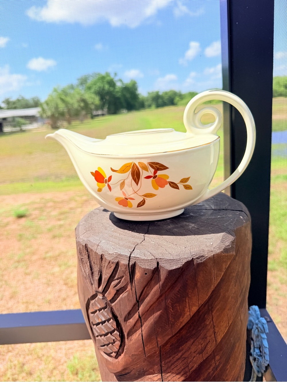 Hall Jewel Tea Autumn Leaf Aladdin Tea Pot & Infuser - Picture 14 of 14